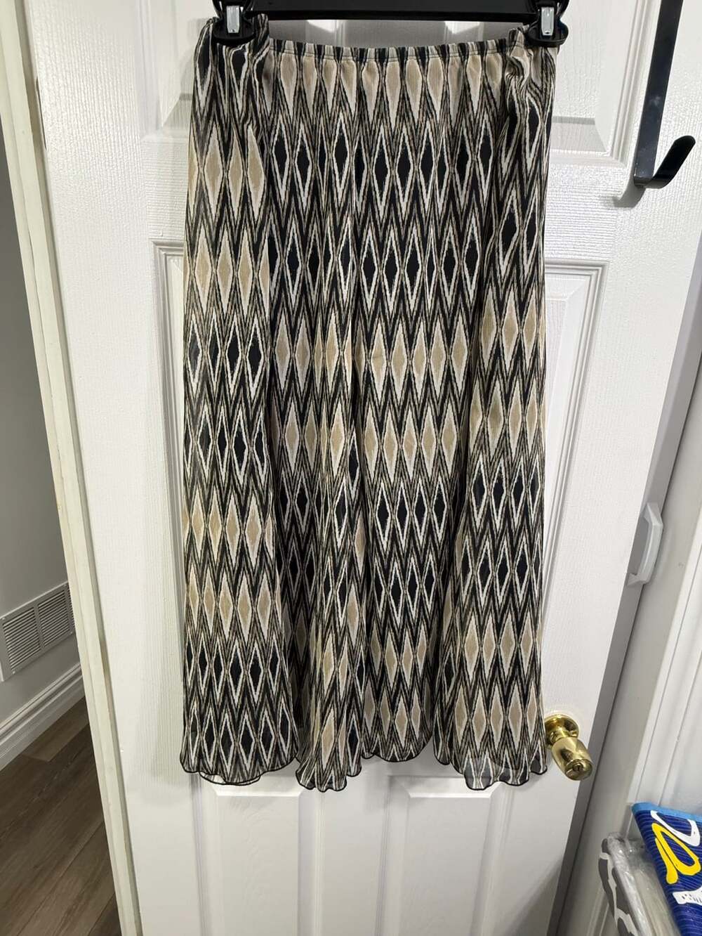 Ruby Rd. Diamond Print Pleated Chiffon Maxi Skirt Size 16 Black Tan